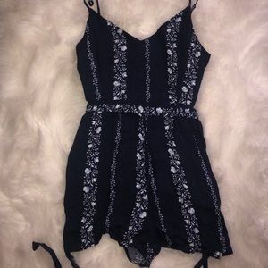 Hollister romper
